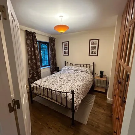 Lough Rinn - Mac Raghnaill Court Rivers Town